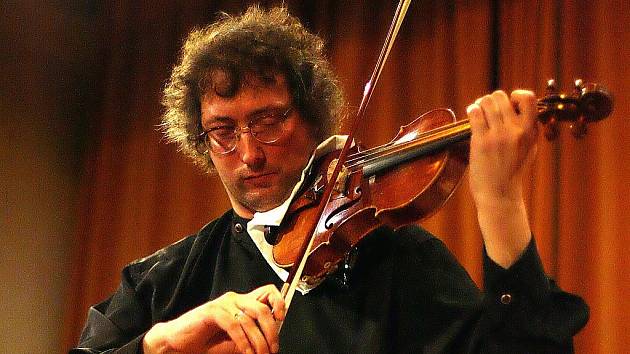Vystoupení ruského houslisty Alexandera Schonerta.