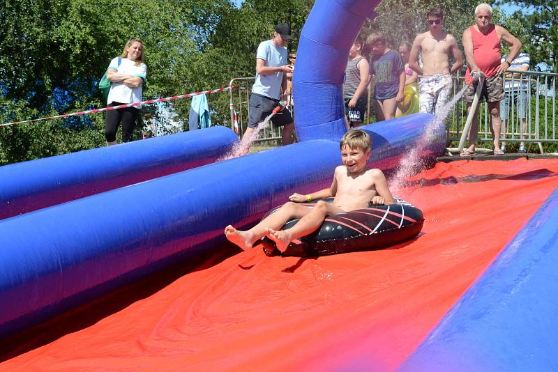 Megaskluzavka Slide Czech na brněnské Kraví hoře.