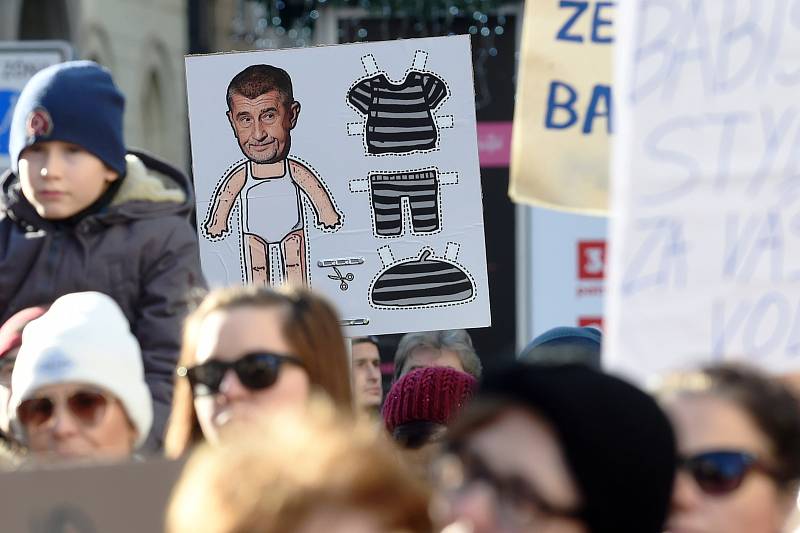 Demonstrace proti Andreji Babišovi v Brně.