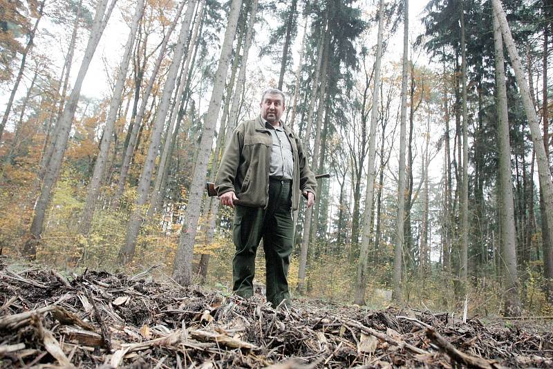 Redaktor Brněnského deníku Rovnost Petr Jeřábek si vyzkoušel práci myslivce.