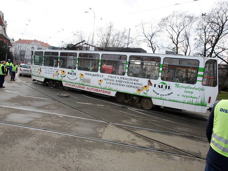 V Brně vykolejila tramvaj