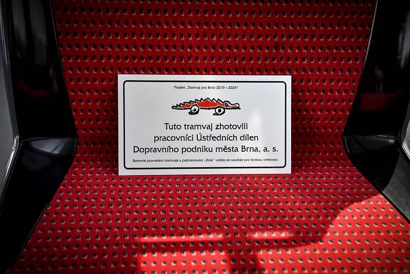 Nové tramvaje Drak, které kompletně sestrojí z dílů zaměstnanci dopravního podniku, vyrazí stejně jako dosud na linku 4.