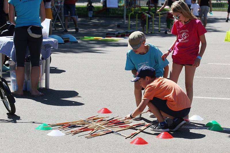 Festival těhotenství a rodiny u nákupního centra Olympia.