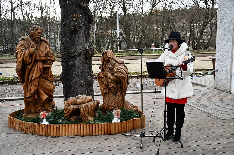 Adventní čas v Zastávce zahájili tradičním Adventním zastavením.