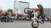 Na brněnském výstavišti předvádělo v sobotu akrobatické kousky na motorce hned několik jezdců. Návštěvníci si užili také koncert slovenského rapera Ega.