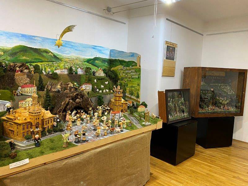 Do 6. ledna bude v prostorách Muzea města Tišnova k vidění výstava papírových betlémů.