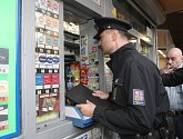 Policisté na jižní Moravě zkontrolovali desítky prodejen s tvrdým alkoholem.