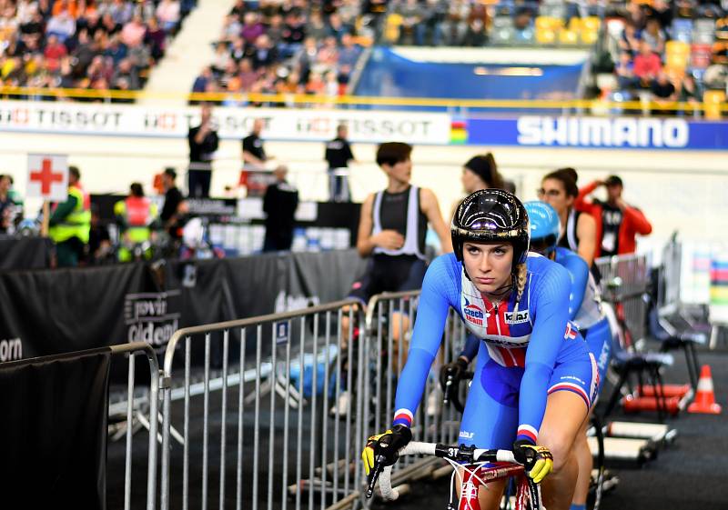 Poslední den světového šampionátu v dráhové cyklistice v nizozemském Apeldoornu.