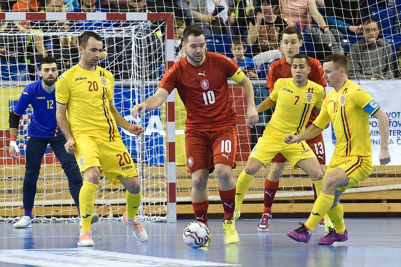 Kvalifikační turnaj na futsalové MS 2020 - ČR (červená) Rumunsko (žlutá)