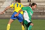 Fotbalisté Ivančic (žlutý dres) vs. Bzenec.