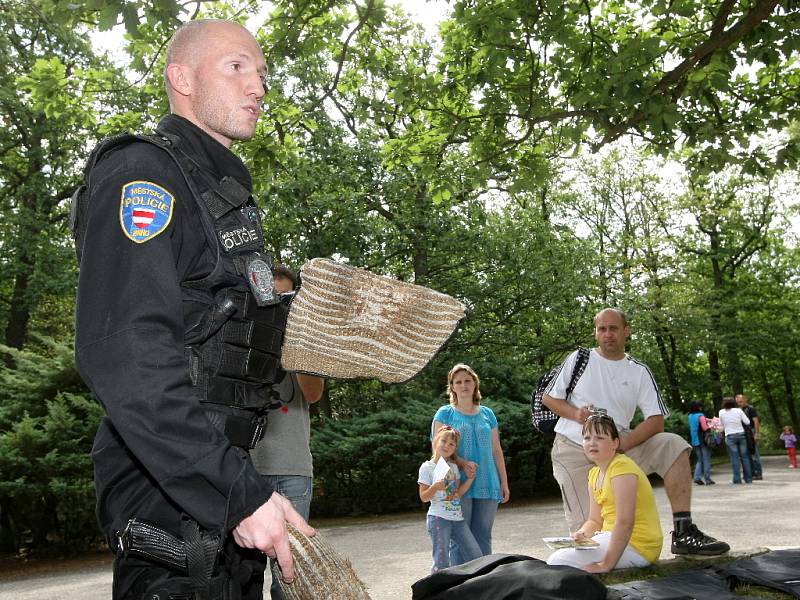 Děti v sobotu v brněnské zoo předvedly své znalosti nejen o městské policii.