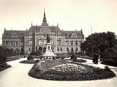 Německý dům v Brně v roce 1900.