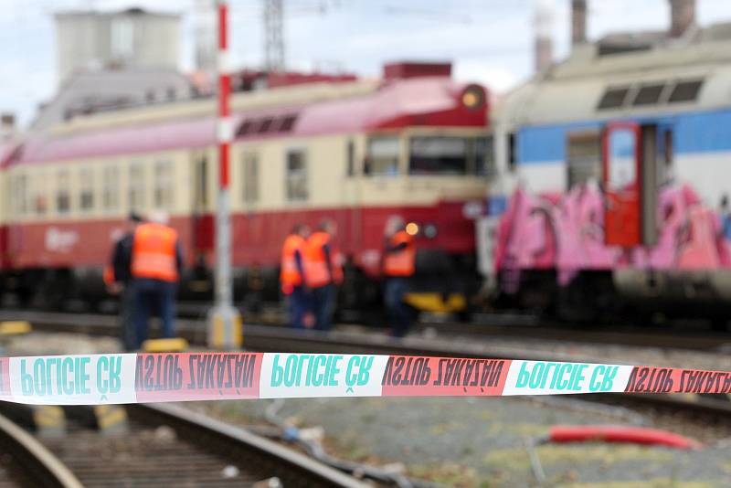 Brno 5.3.2019 - srážka vlaků na hlavním nádraží v Brně.