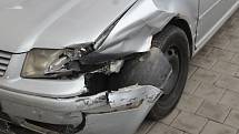 Srážka dvou aut omezila v pátek dopoledne provoz mezi ulicemi Milady Horákové a Koliště.