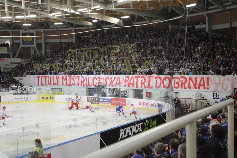 Tým Komety vydřel cenné vítězství nad Oceláři Třinec.