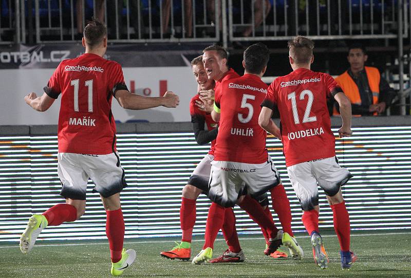 Euro v malém fotbale v Brně. Češi porazili Rumunsko 4:3.