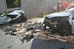 Při čelní srážce dvou osobních aut u Střelic se zranilo pět lidí. Včetně dětí.