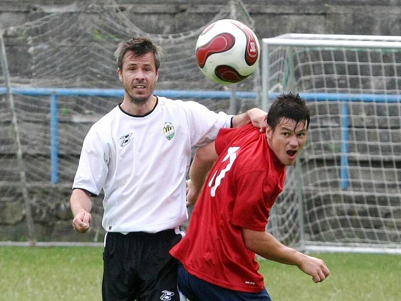 Bohunice slaví postup v krajském přeboru, Zbýšov (v bílém) prohrál s Boskovicemi 1:4.