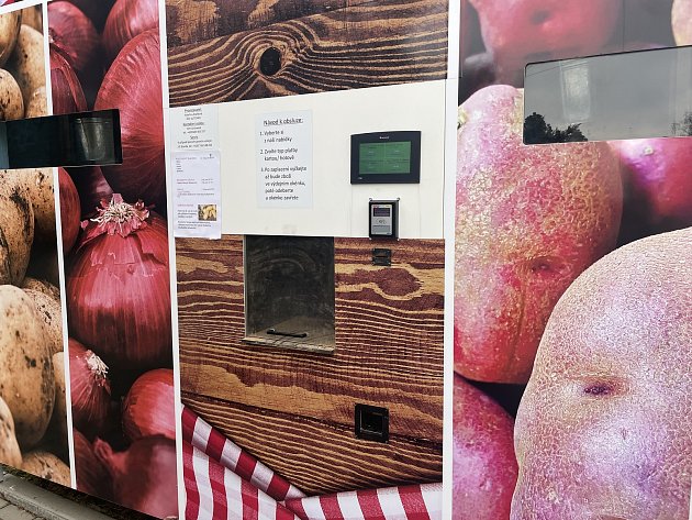 Patrně první automat na zeleninu v České republice se nachází v městské části Brno-Řečkovice.