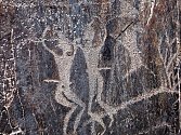 JESKYNNÍ GALERIE. Skalní malby v těžce dostupné oblasti Sajmala Taš pochází z let 3000 až 1000 před naším letopočtem.