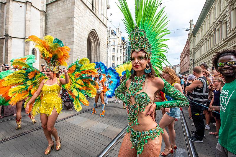 Brasil Fest Brno je jediný festival svého druhu v celé republice. Příznivcům hudby, dobrého jídla a tance umožní prožít tradiční brazilskou kulturu na vlastní kůži přímo v centru Brna.