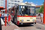 Rozlučkovou jízdu s trolejbusy Škoda 14Tr, 15Tr a autobusem Karosa B961 uspořádal v neděli dopravní podnik v Brně.