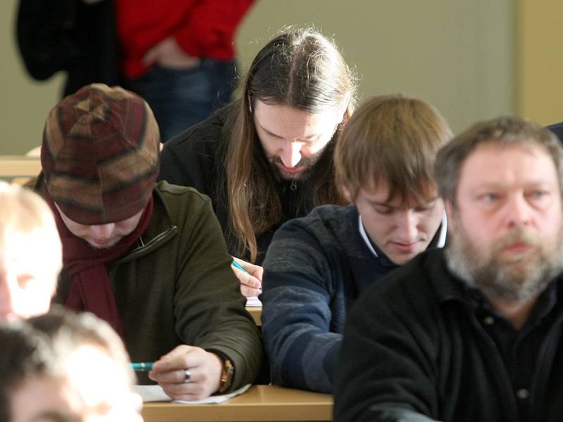 Kvalifikačního kola připravované televizní soutěže Nejchytřejší Čech.