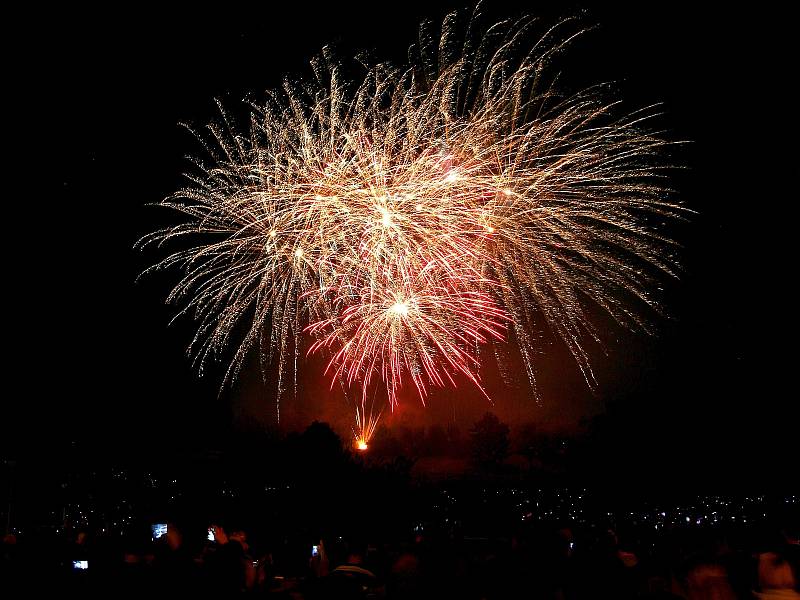 Populární festival ohňostrojů Ignis Brunensis letos oslaví pětadvacet let od založení. Na snímku ročník 2013.