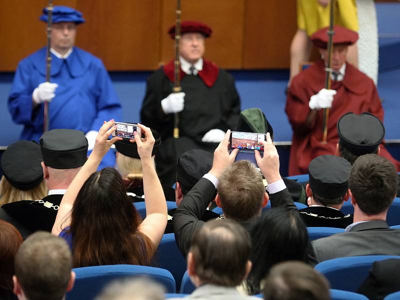 Předání ocenění nejlepším vědcům, pedagogům a studentům Masarykovy univerzity v Brně.