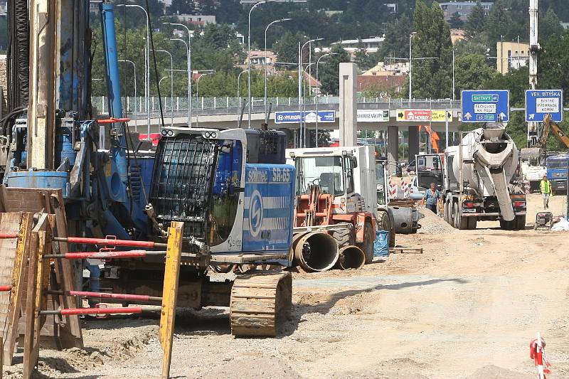 Brno 15.7.2020 - stavba VMO v ulici Žabovřeská - I. etapa