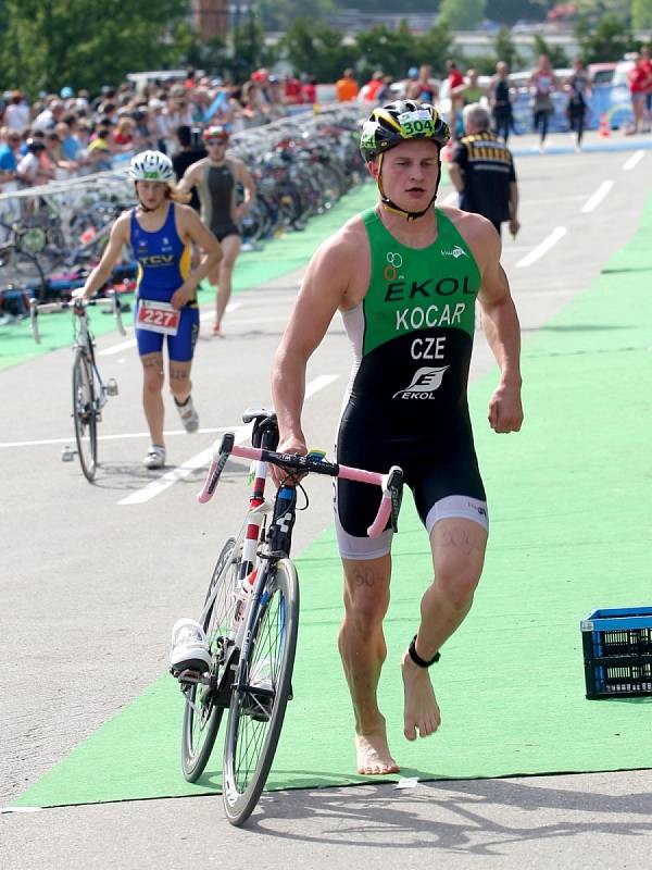 Český poháru v triatlonu v okolí Brněnské přehrady s názvem Ekol Superprestige.