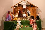 Expozice hraček z dílny Anny Šlesingerové nazvaná Jak se rodí panenky.