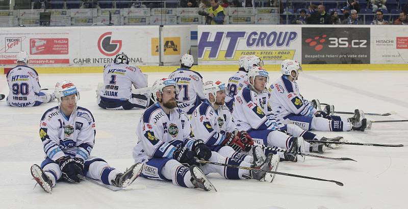 Hokejistům Komety Brno skončila po páteční porážce 3:4 od Chomutova sezona. V předkole play off podlehli Severočechům 1:3 na zápasy.