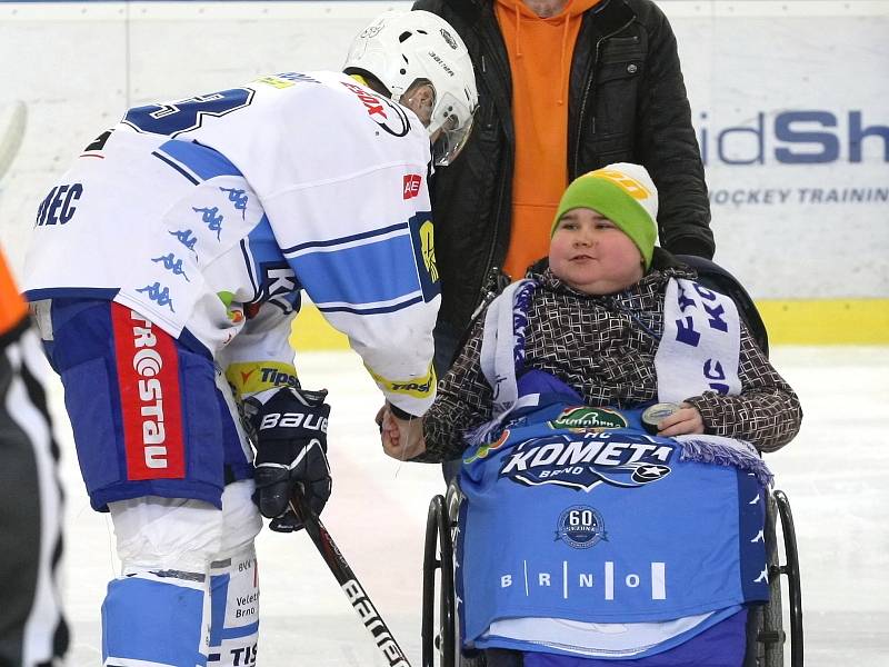 Brněnští hokejisté ve 45. extraligovém kole doma nestačili v derby na Zlín. Podlehli mu jednoznačně 0:4