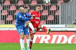 Zbrojovka Brno (v červeném) vs. Slovan Liberec.