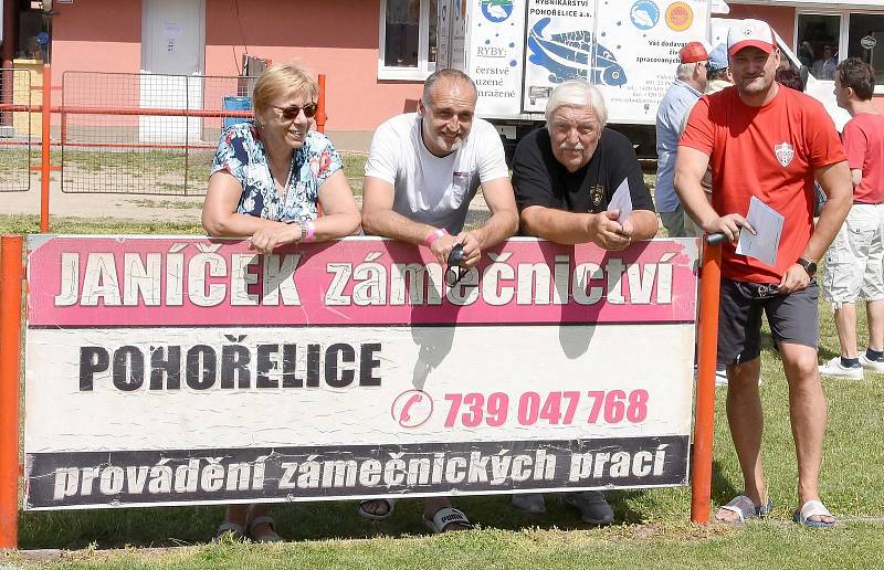 Fotbalisté Líšně ve výročním utkání porazili oslavující Pohořelice 9:2.