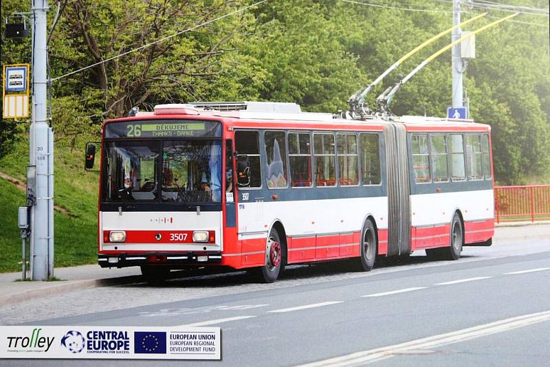 Vernisáž k výstavě Trolley Roadshow v Brně.