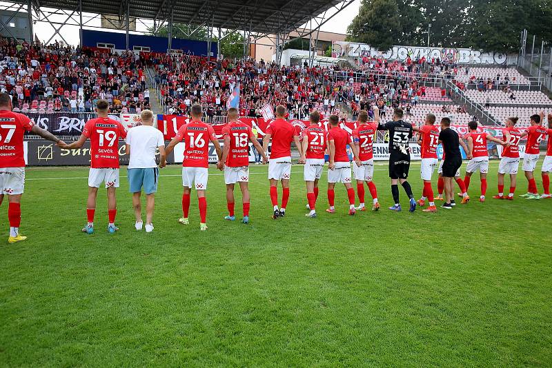 Fotbalisté Zbrojovky (v červeném) porazili Mladou Boleslav 3:1.
