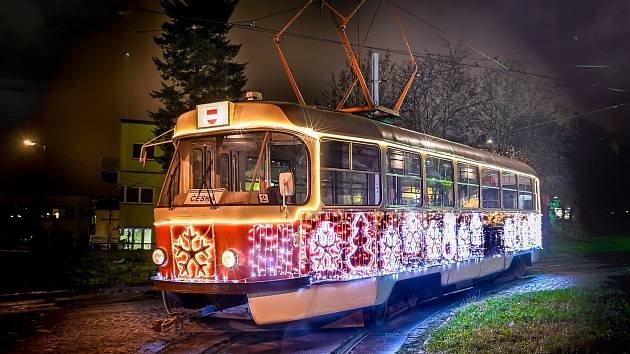 Vánoční tramvaj je připravená vyjet tento pátek do ulic Brna.
