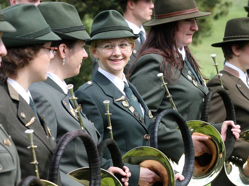 Tradiční koncert lovecké hudby v arboretu.