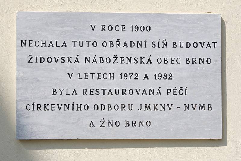 Nově opravený židovský hřbitov v Brně.