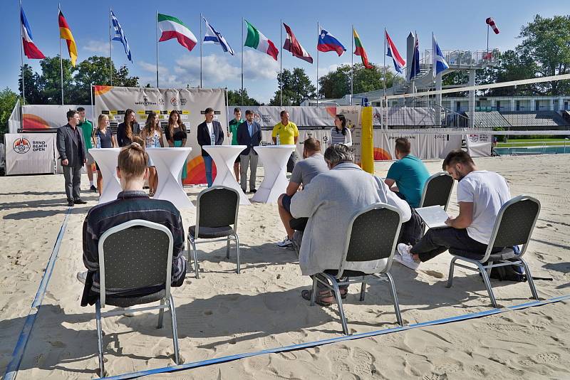 V Brna odstartoval dvouhvězdičkový turnaj Světové tour v plážovém volejbalu. Foto: Ivo Stejskal