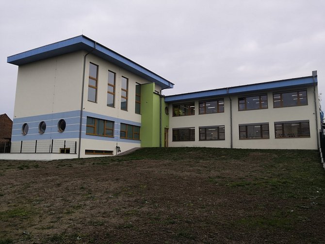 O titul Stavba Jihomoravského kraje 2018 se uchází školní budova U Floriánka ve Vranovicích.