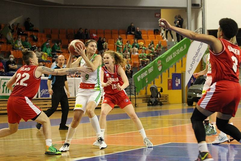 Basketbalistky Králova Pole na závěr skupiny porazily Haukar.