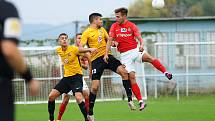 Fotbalisté Zbrojovky (v červeném) ve druhém kole MOL Cupu zvítězili v Rosicích 4:0.