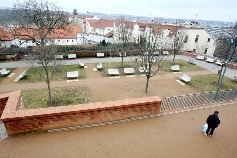 Kapucínský park blízko katedrály sv. Petra a Pavla.