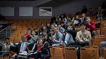 Basketbalisté Brna (v bílých dresech) si ve středu poradili doma s Ostravou. Foto: Jan Russnák