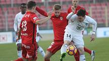 Fotbalisté Zbrojovky podlehli na domácím trávníku Mladé Boleslavi 2:3.