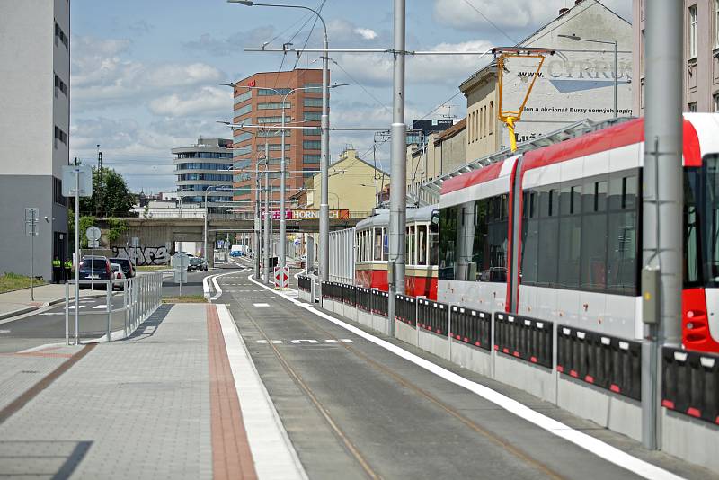 Otevření zrekonstruované ulice Plotní a nové tramvajové tratě.