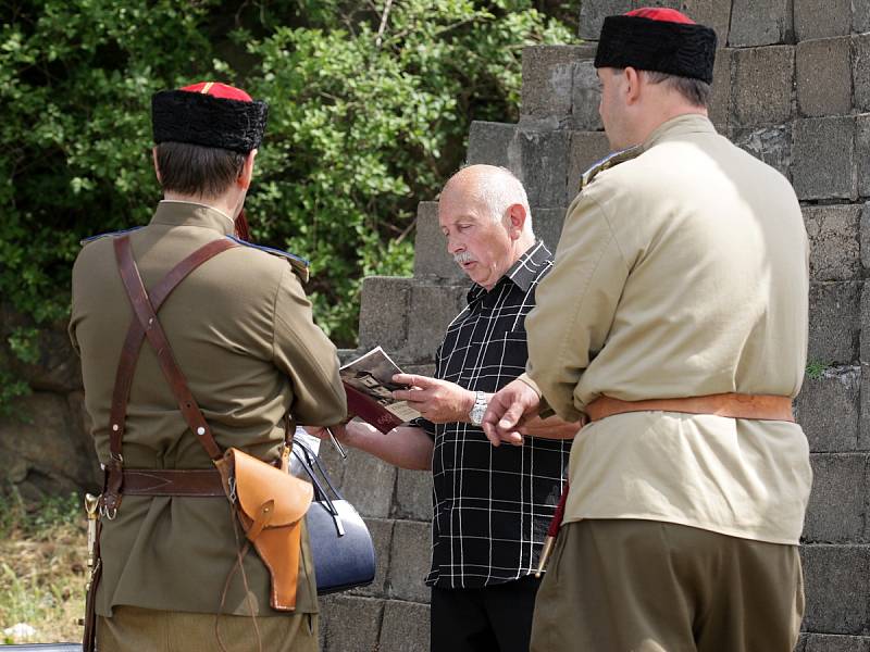 Před jedenasedmdesáti lety zachránil Brno před zatopením a málem obětoval život. Tak si lidé pamatují hrázného Františka Šikulu. Už sedmatřicet let si jeho památku připomínají. Naposledy v sobotu v jedenáct hodin dopoledne.